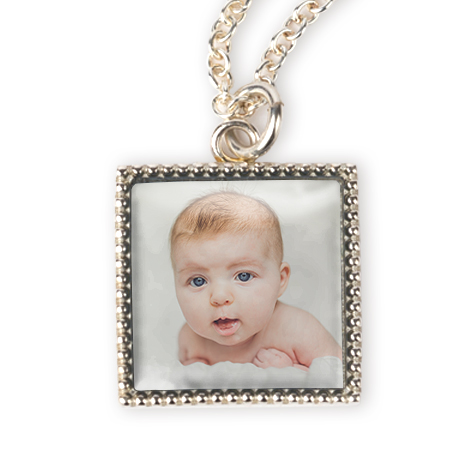 SILVERPLATE PHOTO NECKLACE